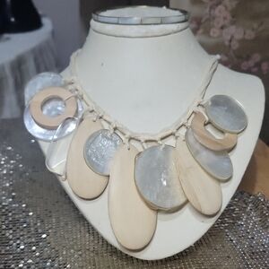 Mother of apearl & Wood Necklace 18"